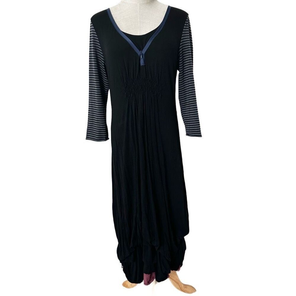 LanVie long black long sleeve dress